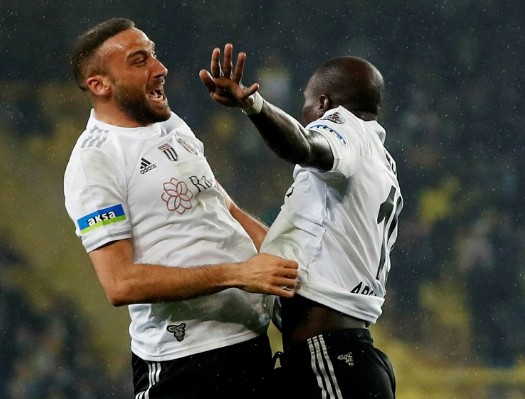 Dev derbide kazanan Beşiktaş! Cenk Tosun, Redmond ve Aboubakar sahne aldı